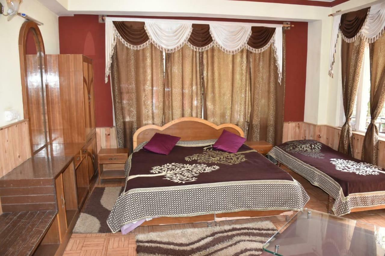 Hotel Misty Woods à Dharamshala Extérieur photo