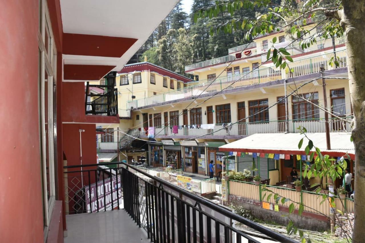 Hotel Misty Woods à Dharamshala Extérieur photo