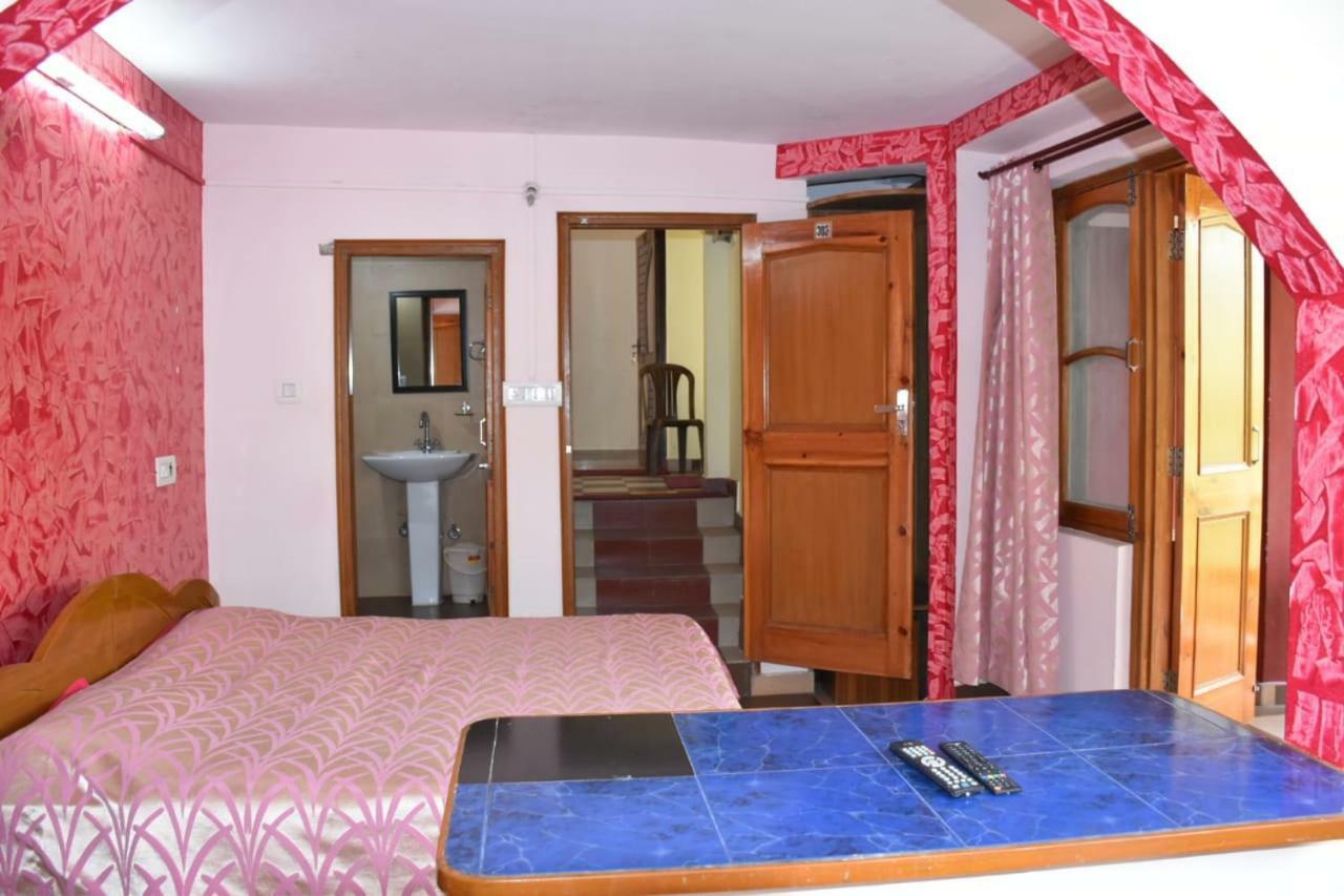 Hotel Misty Woods à Dharamshala Extérieur photo